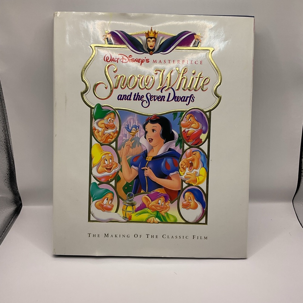 Walt Disneys Masterpiece Snow White and the Seven Dwarfs Book Storybook Vintage‎